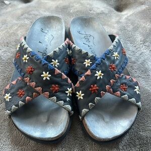 Like new Free People sandals